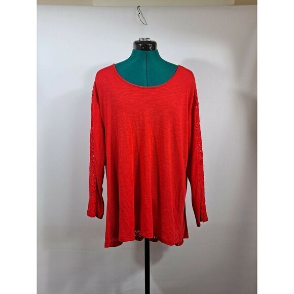 Torrid Ladies Lace Inset Top, NWOT. Red, Size 0 - Picture 1 of 9